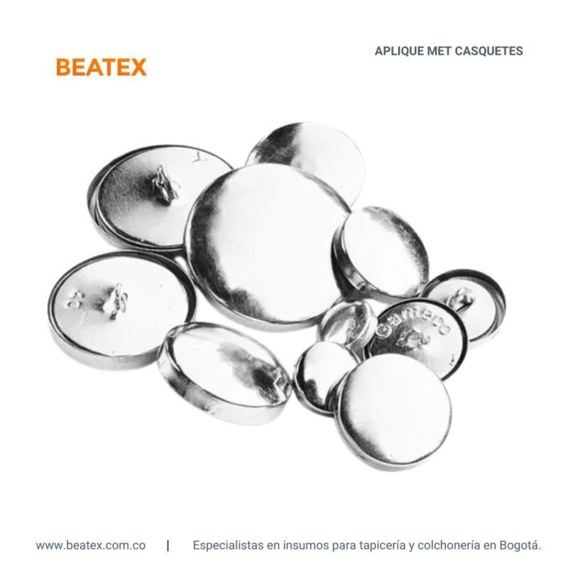 Aplique Met Casquetes